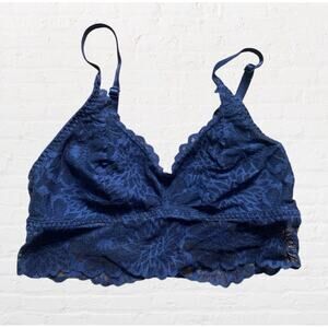 PINK Victoria’s Secret lace bralette